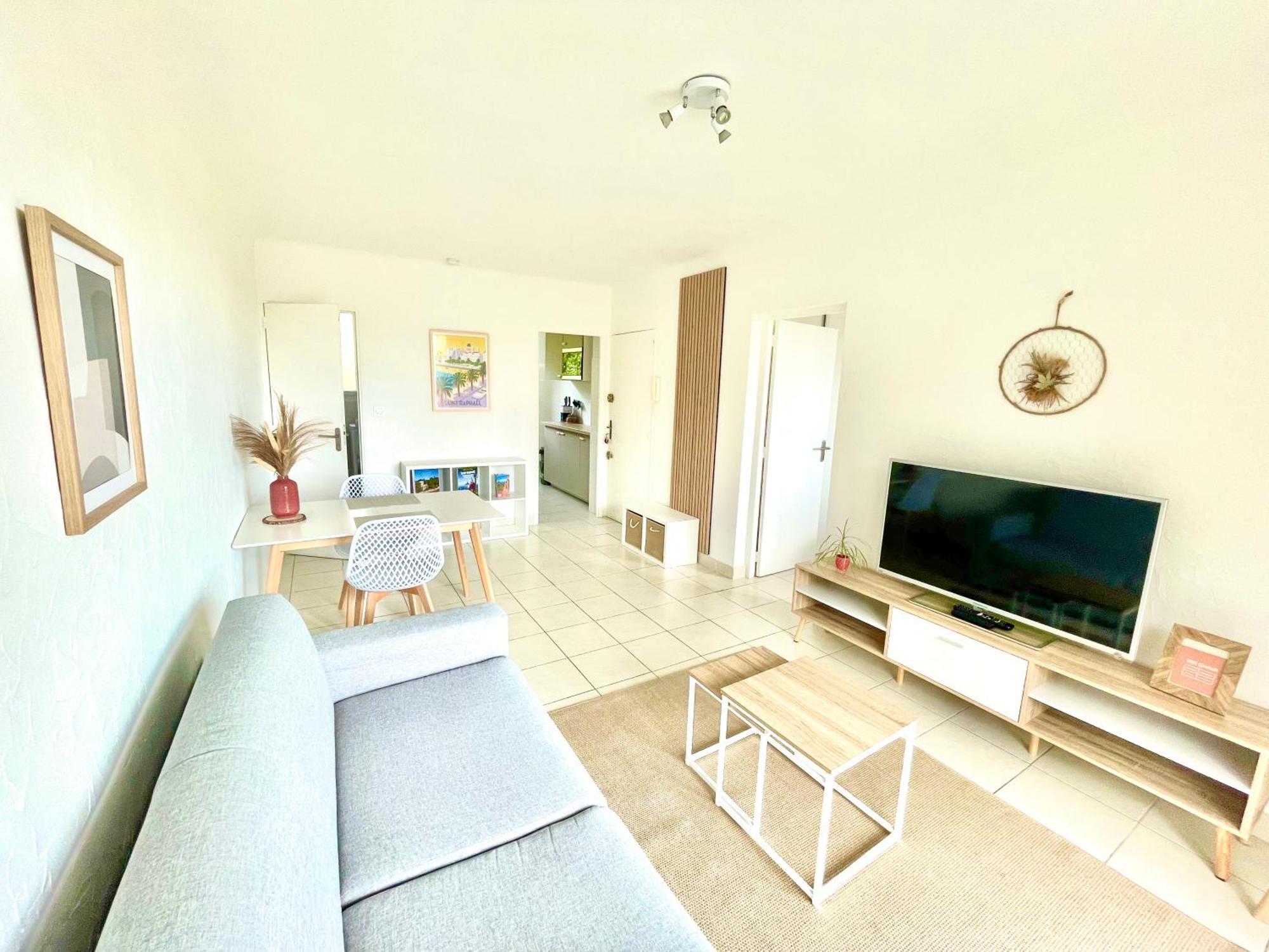 Appartement Cosy, Calme, Centre Ville Saint-Raphael (Var) Exterior foto